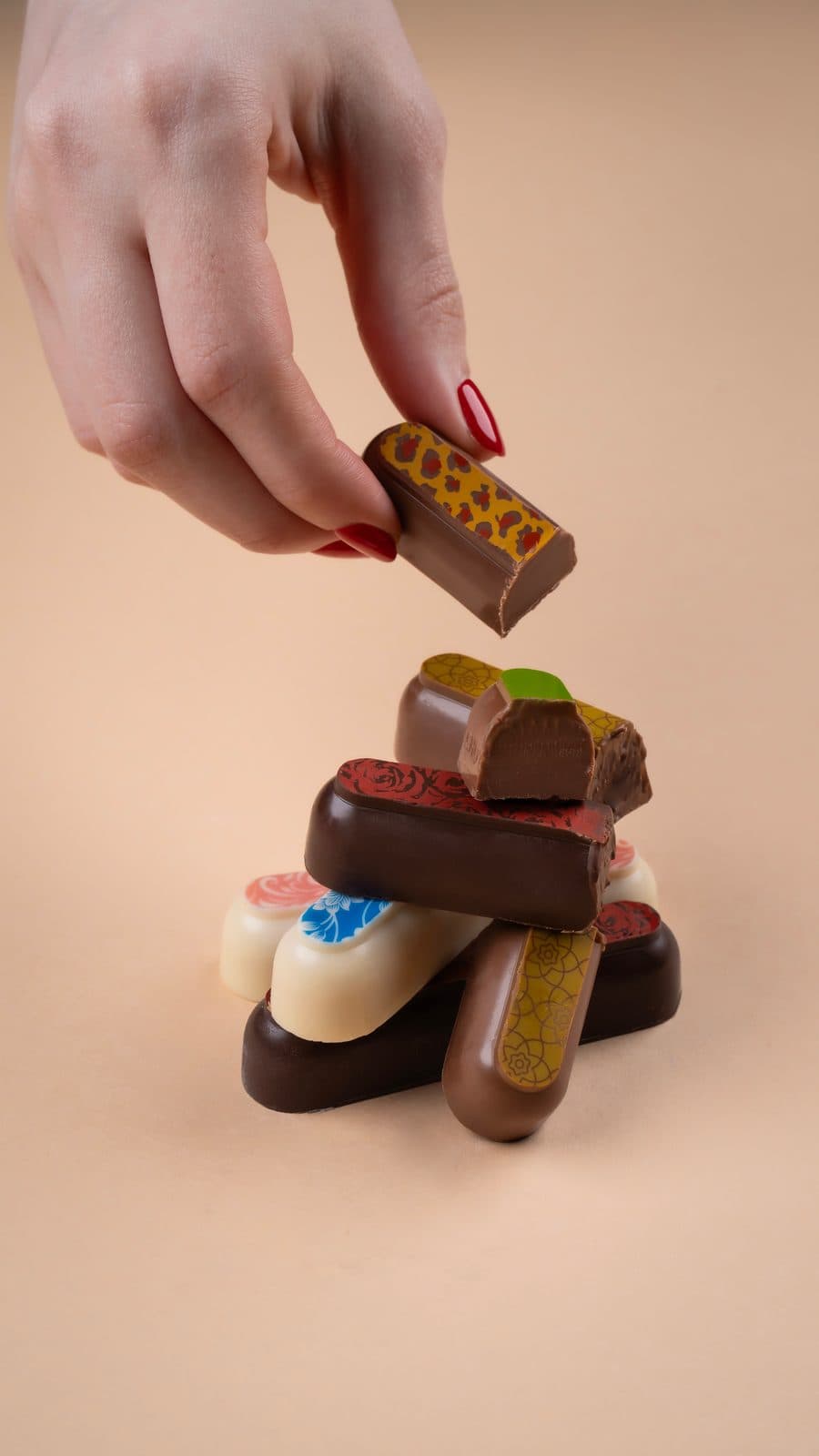 Alpina Chocolate — studio still