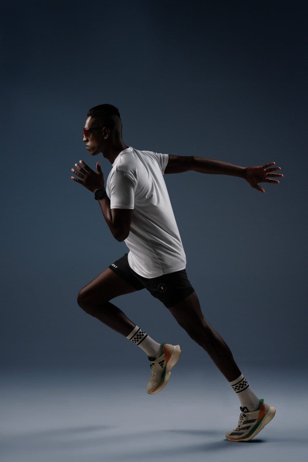 Athlekt — studio still