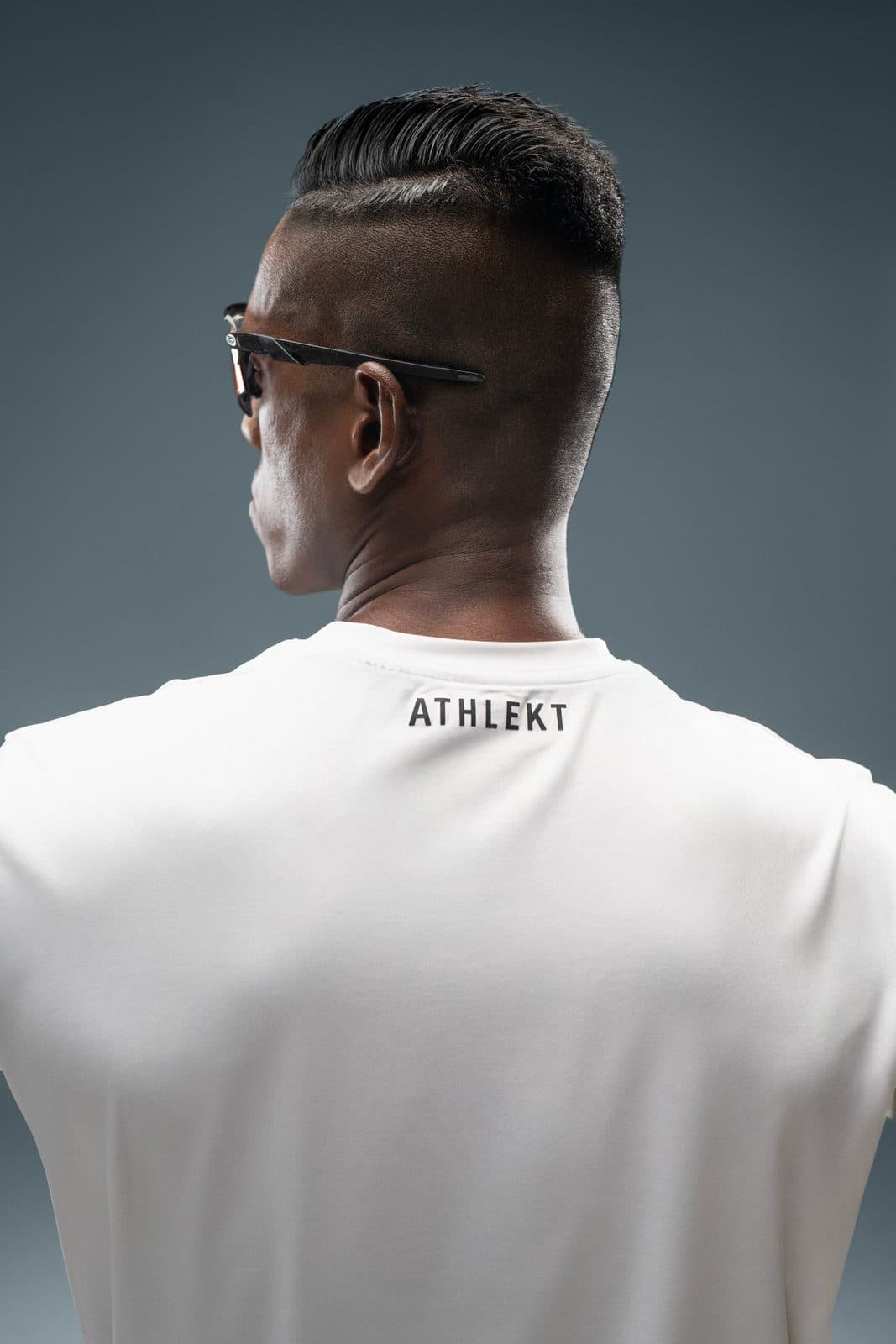 Athlekt — studio still
